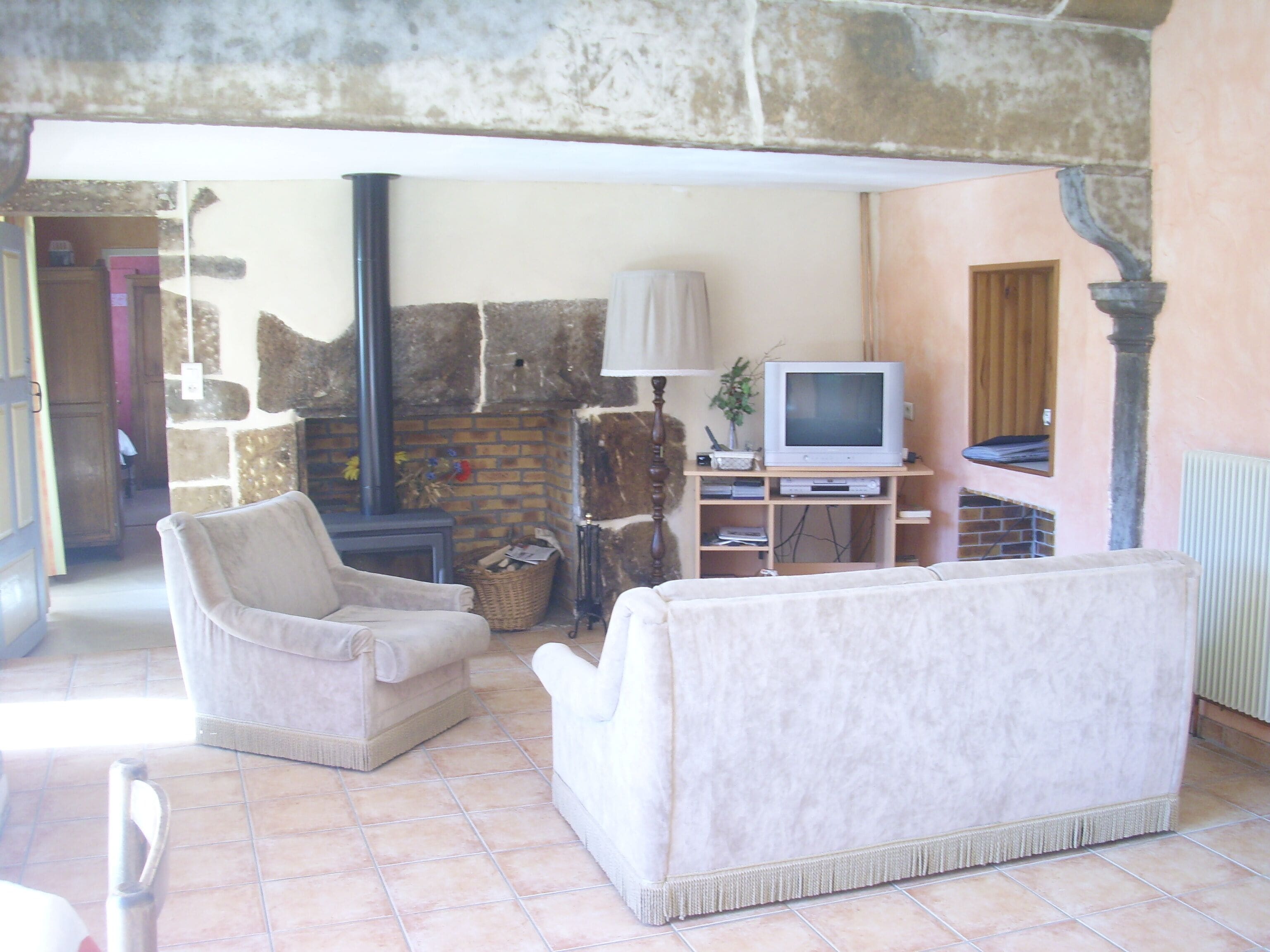 Cottage in the heart of a farm in the Jura, with 2 bedrooms