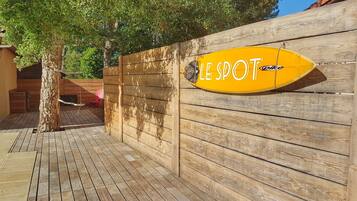 Enceinte de lâhĂ©bergement