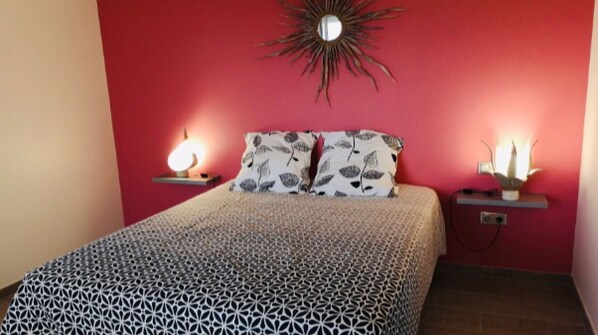 4 bedrooms, iron/ironing board, travel cot, free WiFi