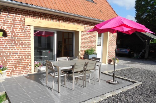 Discover our farm cottage, visit livestock