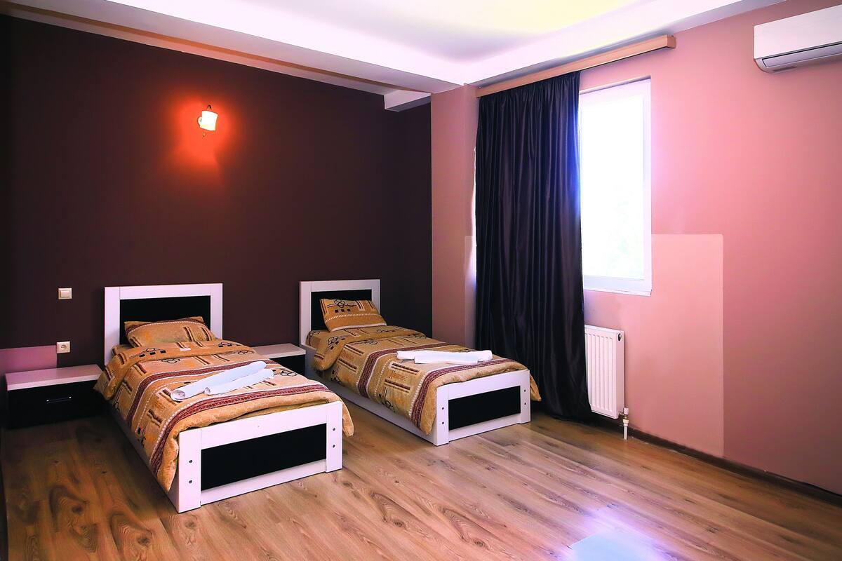 Family Room | Desk, soundproofing, iron/ironing board (on request), WiFi (free)