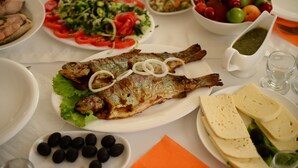 الطعام والشراب