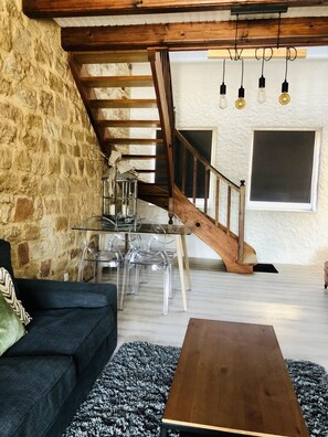Interior - Charming gîte between sky and nature: sleeps 10 (contact us if more). (Siersthal)