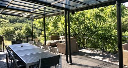 Charming gîte between sky and nature: sleeps 10 (contact us if more).