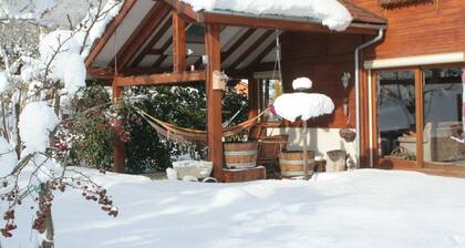 CHAMBRE D'HĂTES 2 personnes DANS JOLIE MAISON SAVOYARDE