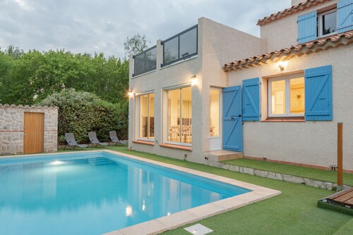 Villa Olivier with private pool - 15 min. from the beach 