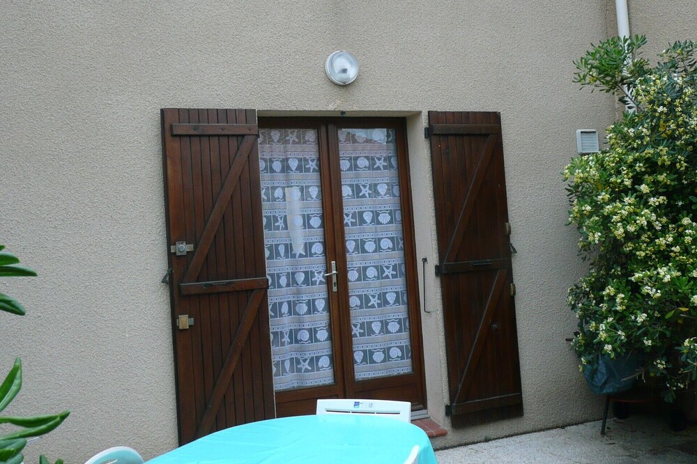 House 200m from the large sandy beach of Sainte-Marie-la-Mer