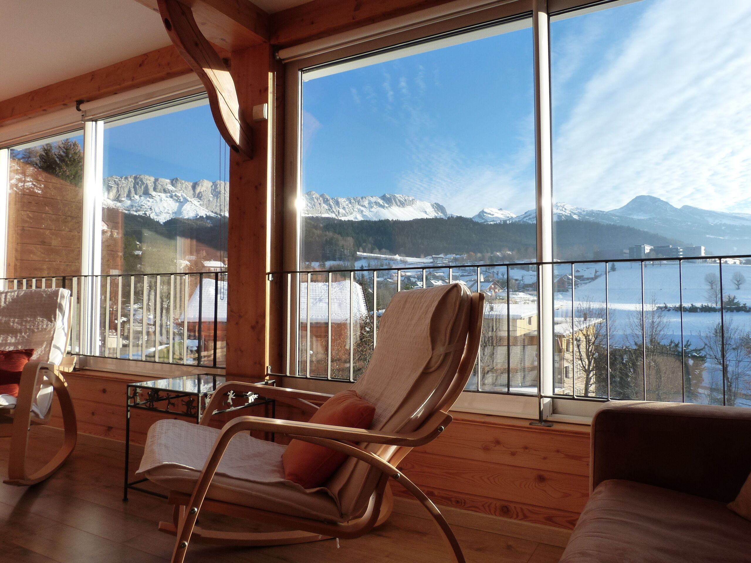 Villard de Lans, 4 star panoramic apartment, city-centre/shuttle services nearby