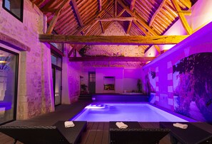 Innenpool, beheizter Pool