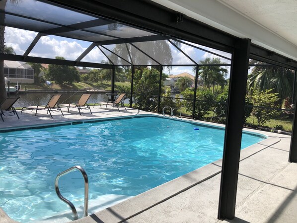 Piscine extérieure, piscine chauffée