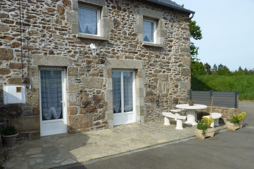 Beautiful renovated house in the countryside near st-brieuc