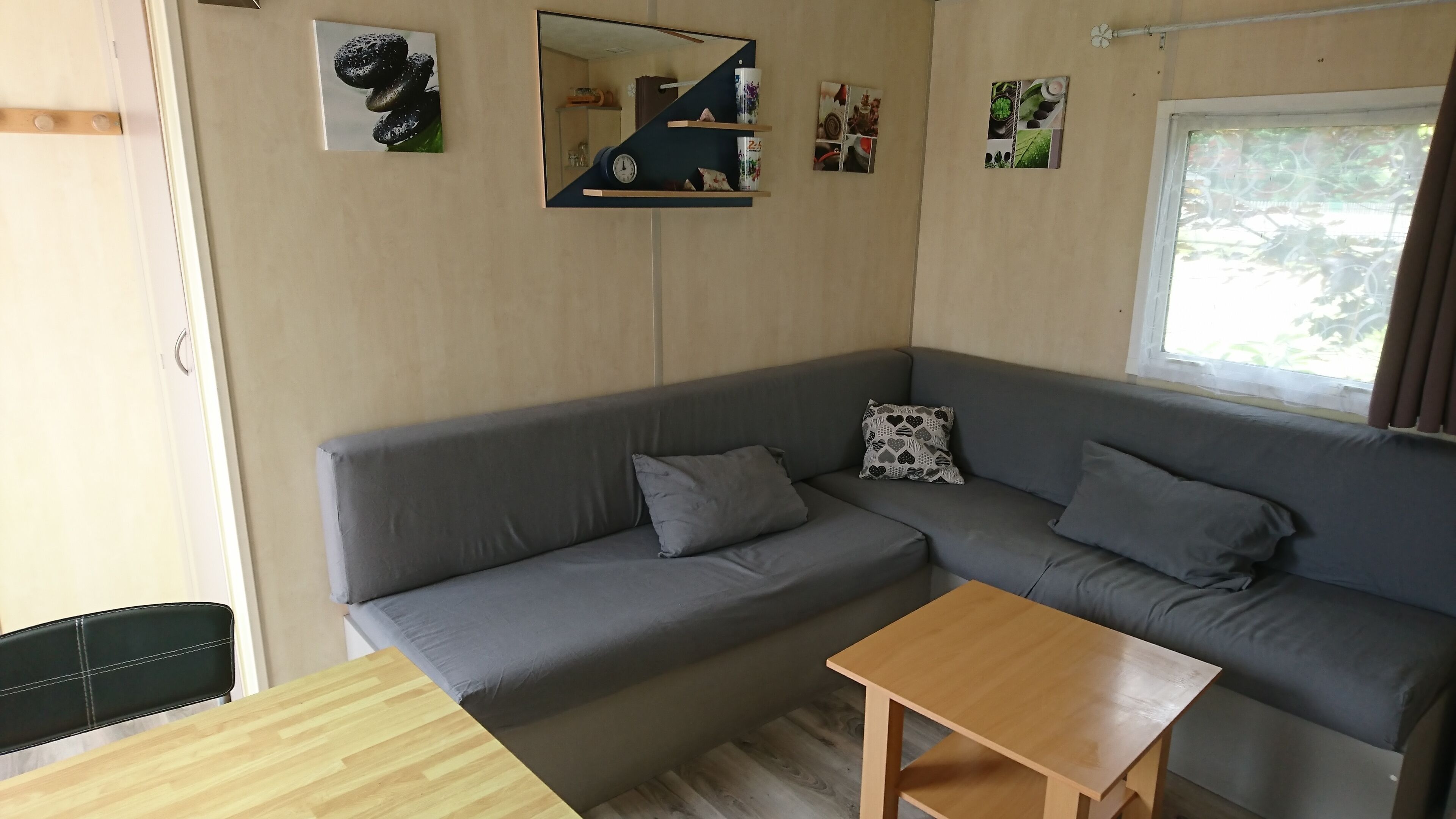 Mobil home 4 pers, on camping 4 stars, with lagoon, 7 km from Saumur.