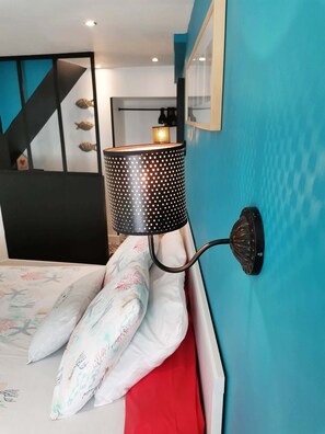 1 chambre, fer et planche à repasser, lit parapluie, Wi-Fi gratuit