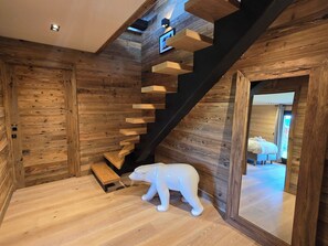 5 bedrooms, desk, iron/ironing board, travel cot - Chalet Aguila 5***** (NEW) sleeps 12 - XXL. jacuzzi and panoramic sauna (Bolquère)