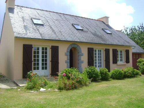 stöckiges Haus mit 500 M des Hafens von Trévignon gelegen - schöner Garten