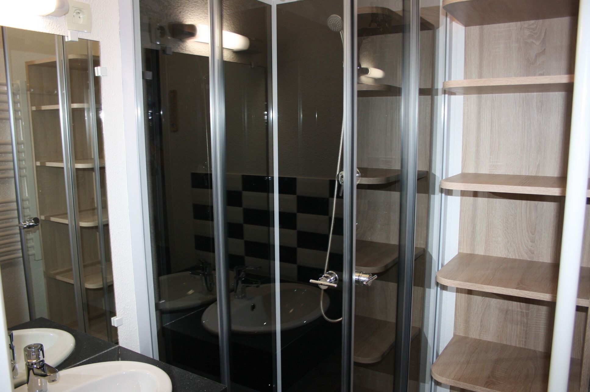 Een douche, een haardroger