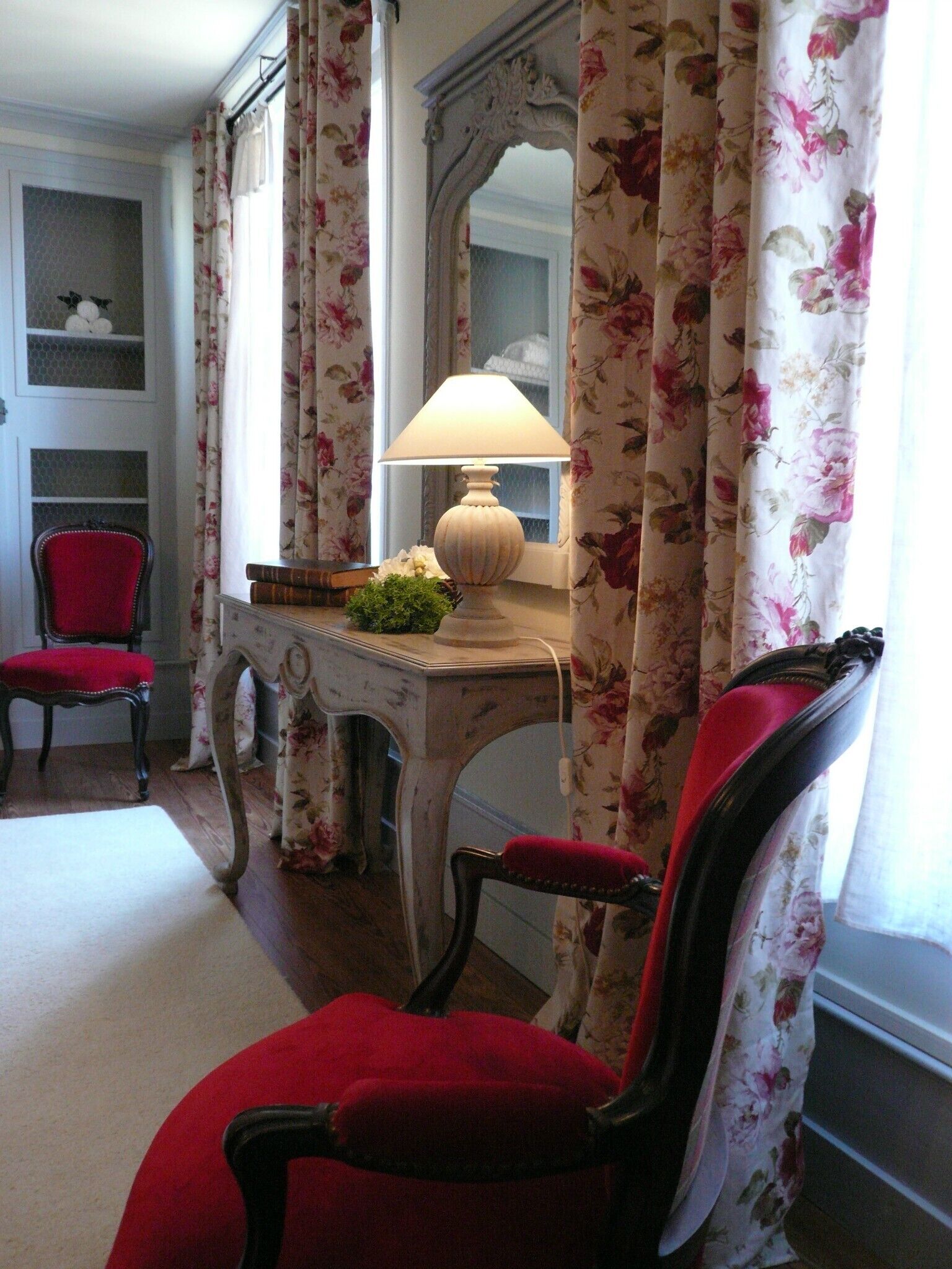 Charming house in medieval village in the heart of Auge