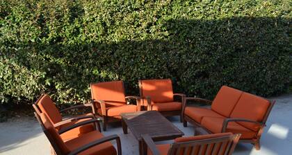 Villa am Strand mit Terrasse und Garten