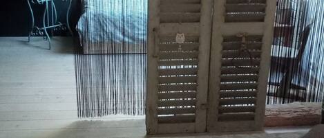 1 quarto, roupa de cama