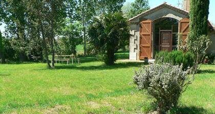 cottage in the camargue on the edge of the small rhone