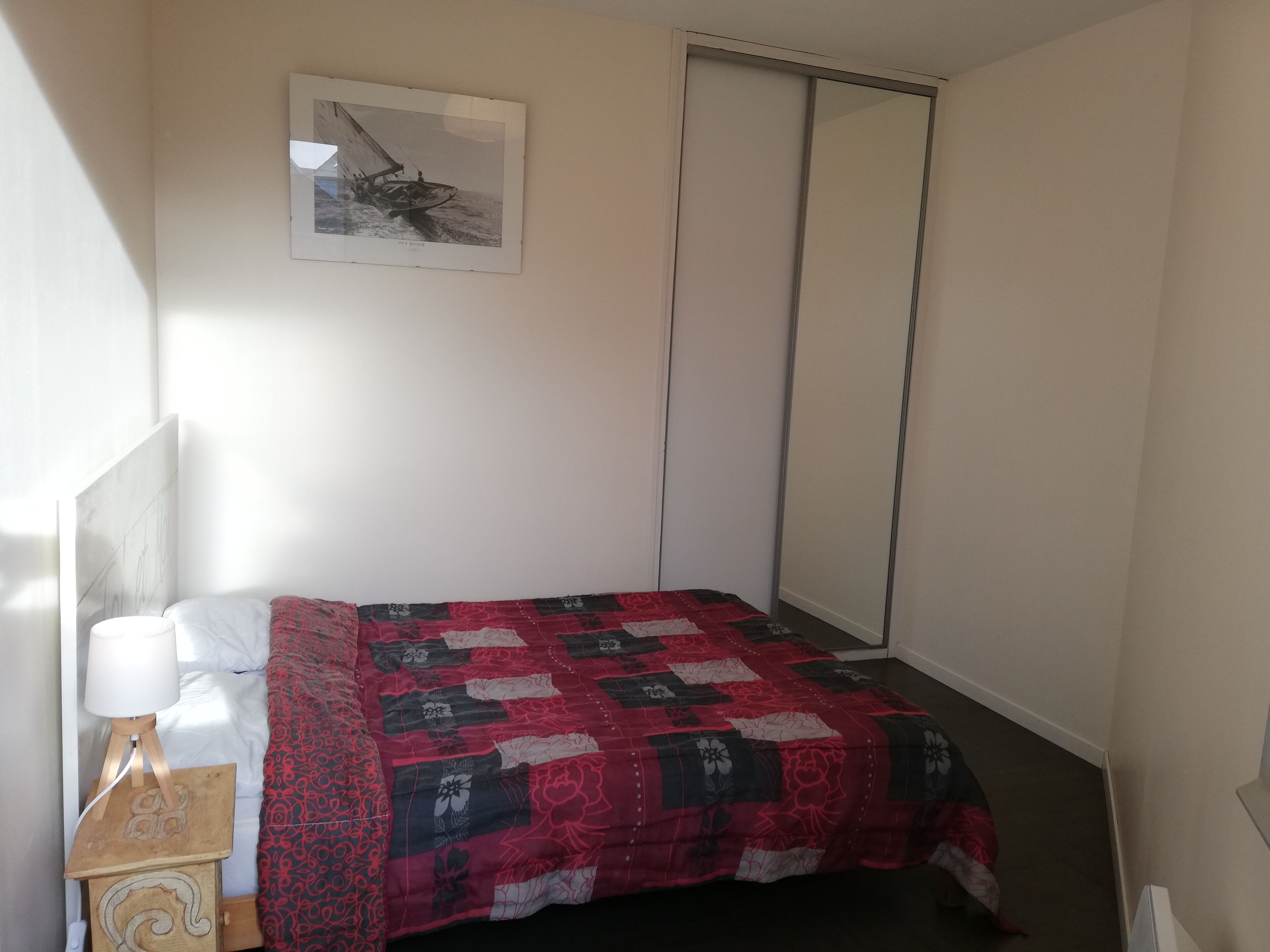 chambre avec placard
