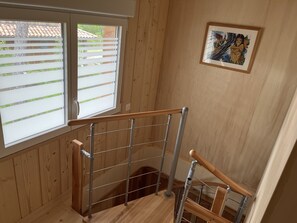 Interior - Wooden house close to the ocean in a gated community. (Carcans)