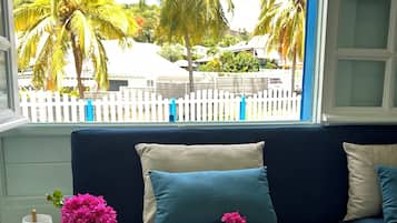 4 bedrooms, iron/ironing board, travel cot, free WiFi