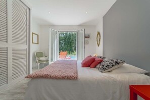 5 soverom, strykejern/-brett, reiseseng for barn og wi-fi (inkludert)