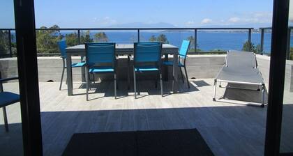 Villa mit Blick auf das Meer, 50 m Silberstrand im Golf von Ajaccio in der Nähe von Porticcio