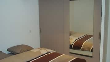 3 chambres, fer et planche Ă repasser, lit parapluie, Wi-Fi