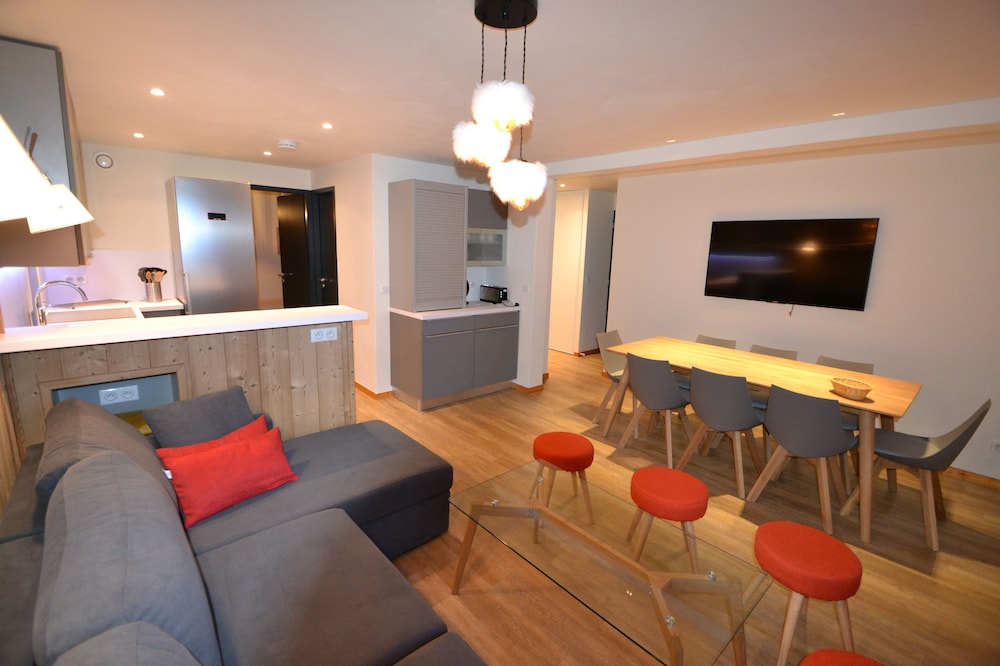 Belle Plagne PREMIUM: luxury apartment for 8 people, SKI IN OUT LUXE