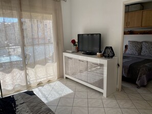 1 camera, ferro/asse da stiro, culla da viaggio, Wi-Fi