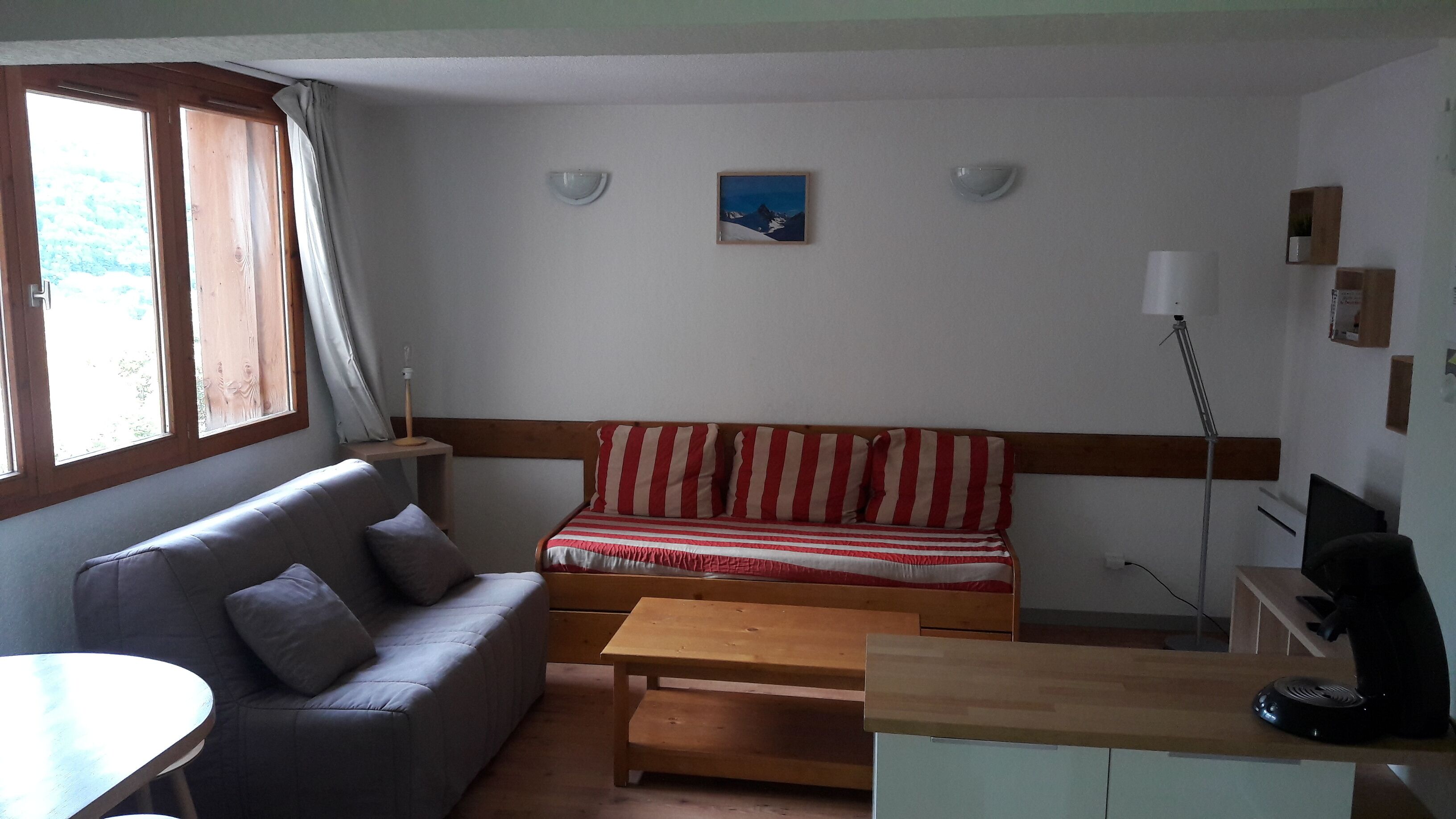 Large Studio 27 m2 - in residence tourism *** with swimming pool