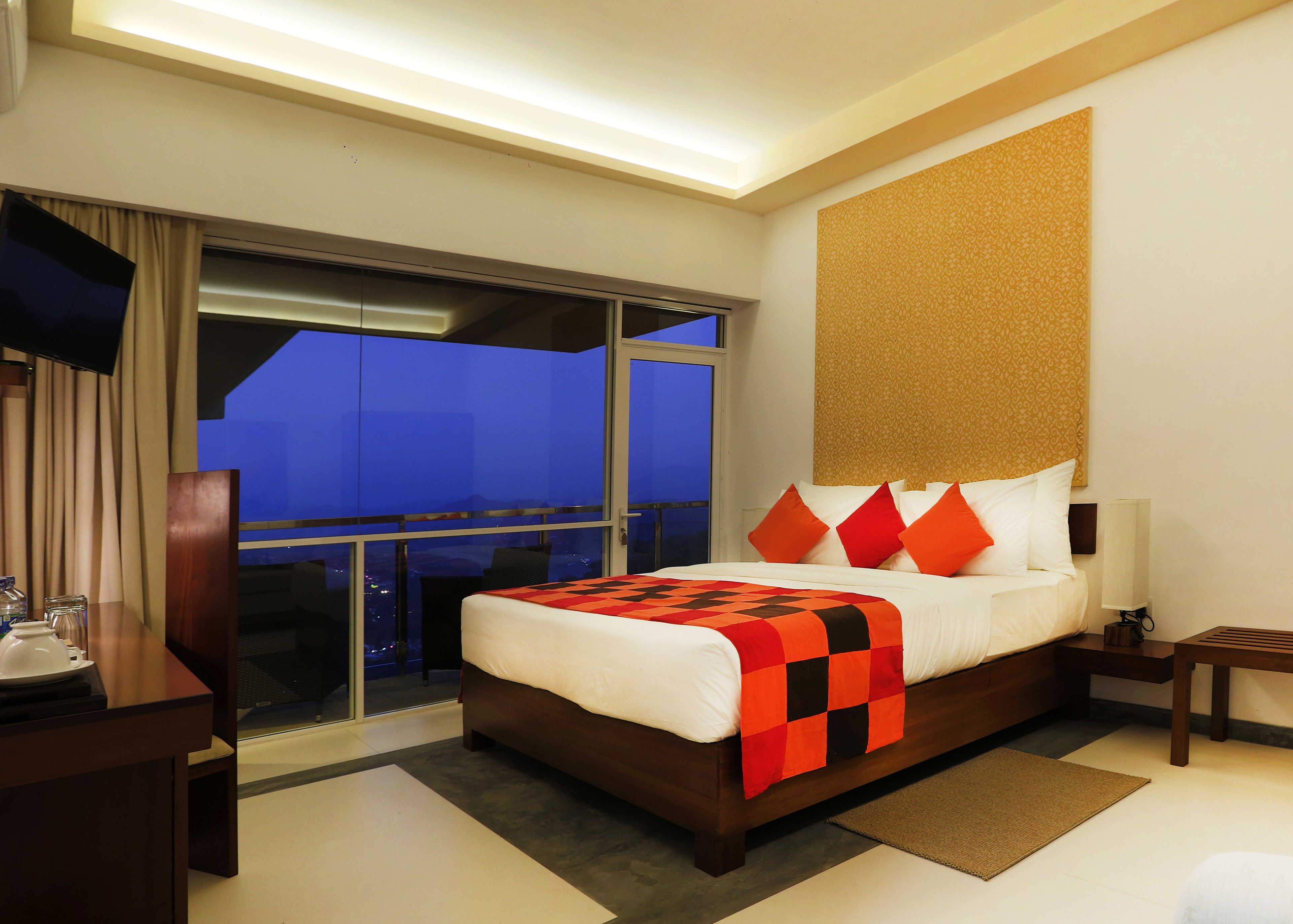 2 bedrooms, minibar, in-room safe, individually decorated