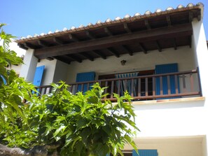 Exterior detail - .NICE LUMINOUS APARTMENT IN VILLA STE MARIE DE LA MER (Saintes-Maries-De-La-Mer)