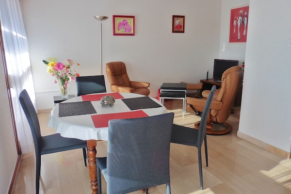 Séjour lumineux et confortable