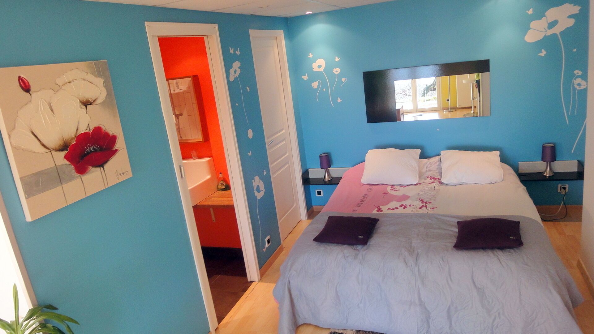 In Clairvaux-Les-Lacs: 35m2 suite with a view of the lakes!