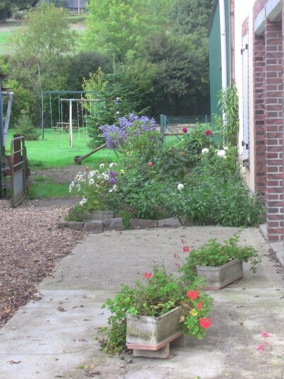 RESTORED FARM LAND LEISURE & SON IN QUIET AT THE EDGE BRAYE