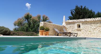 Charmantes Haus in der Provence Schwimmbad und außergewöhnliche Aussicht