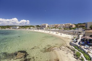 Nær stranden