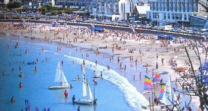 3 minutes from the beach, GRD STANDING apartment, veranda, terrace, parking