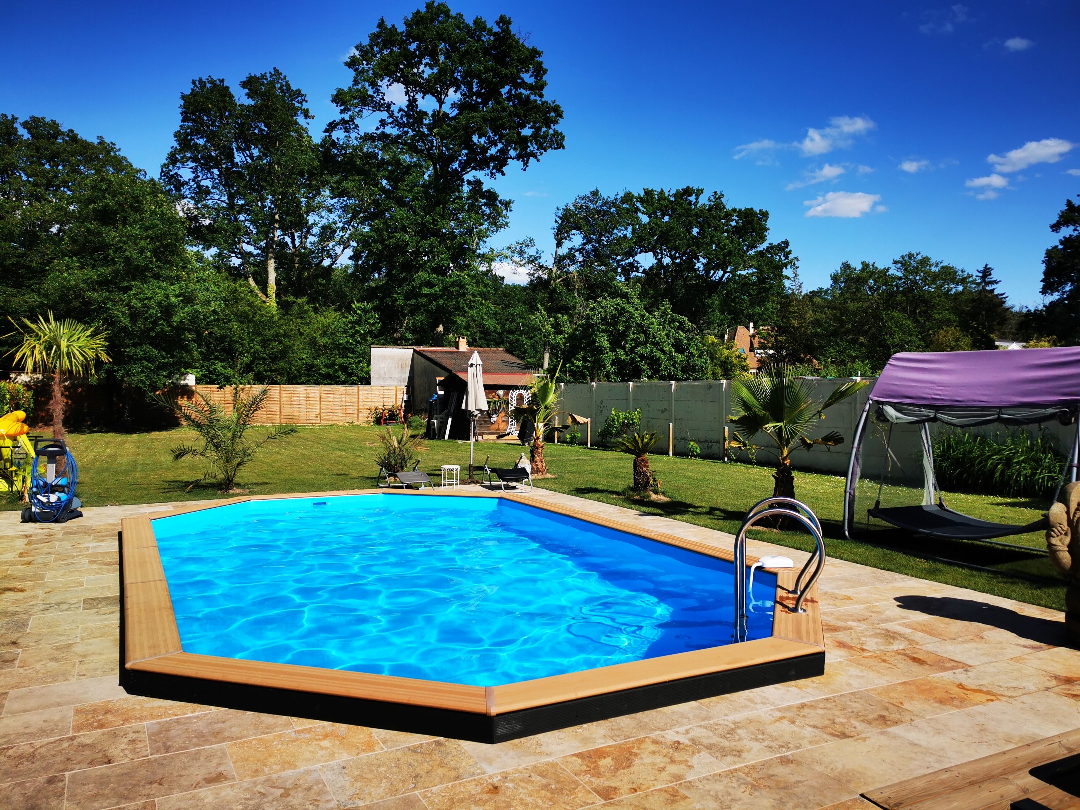 Small cottage in the Bois du Lys _ swimming pool _ Fontainebleau forest