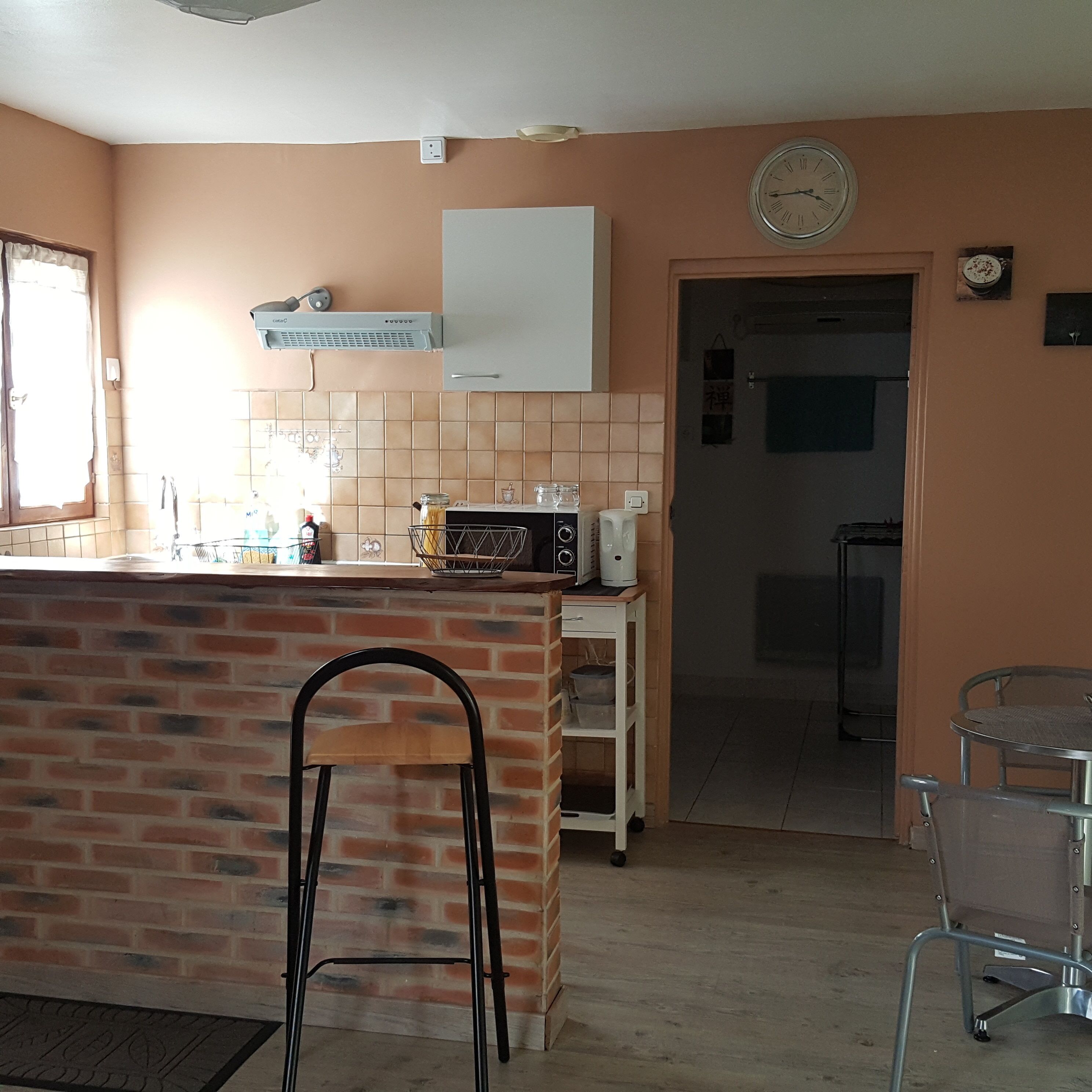 Small cottage in the Bois du Lys _ swimming pool _ Fontainebleau forest