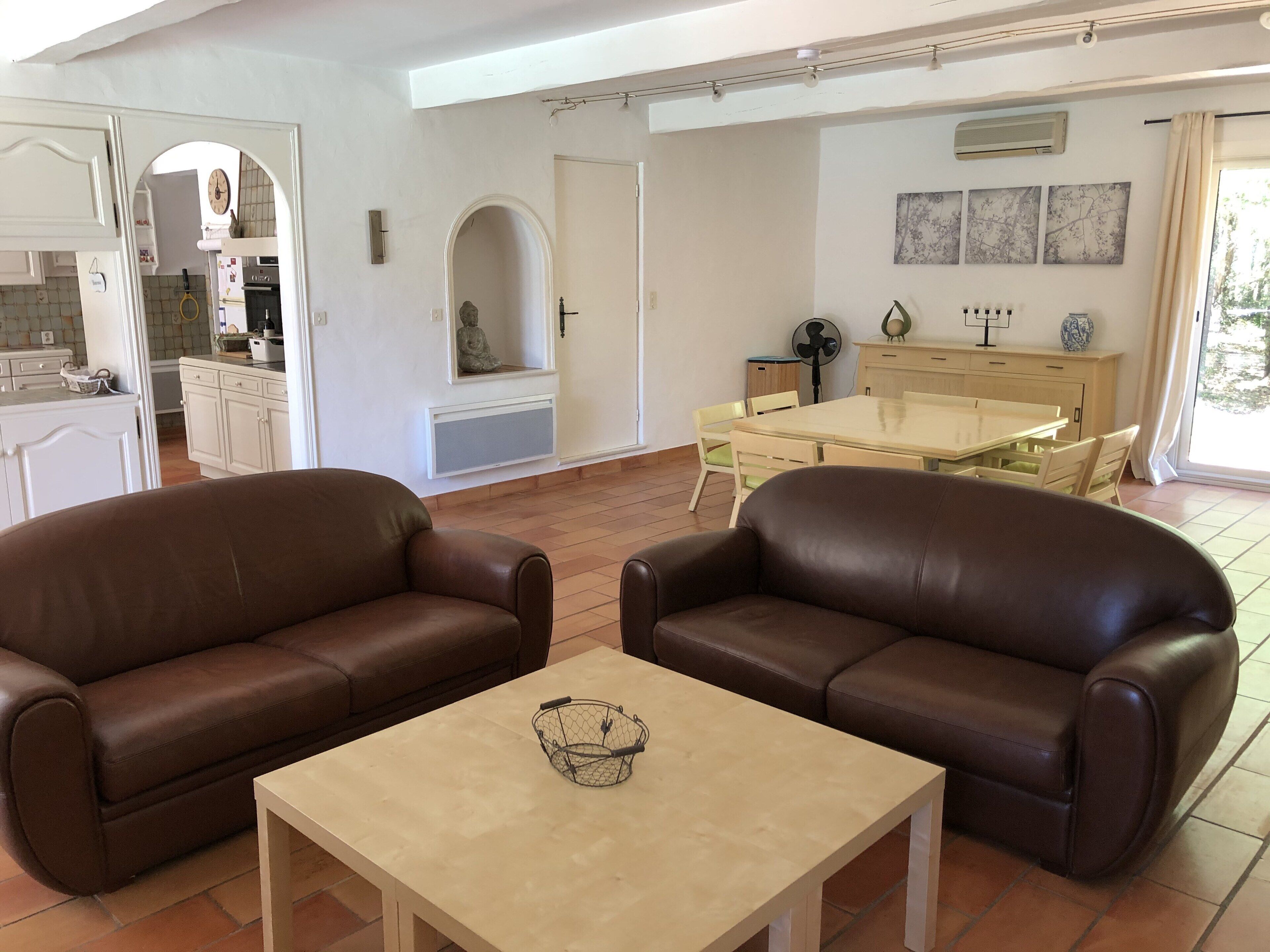 Charming villa with large heated pool between Ardèche and Provence