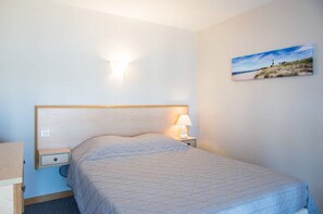 2 間睡房、熨斗/熨衫板、可攜式嬰兒床、免費 Wi-Fi