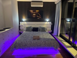 6 bedrooms, iron/ironing board, travel cot, free WiFi