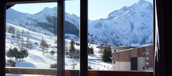 Appart. ,54 m2, 2 chambres, 8 pers., au pied des pistes , plein Sud ,