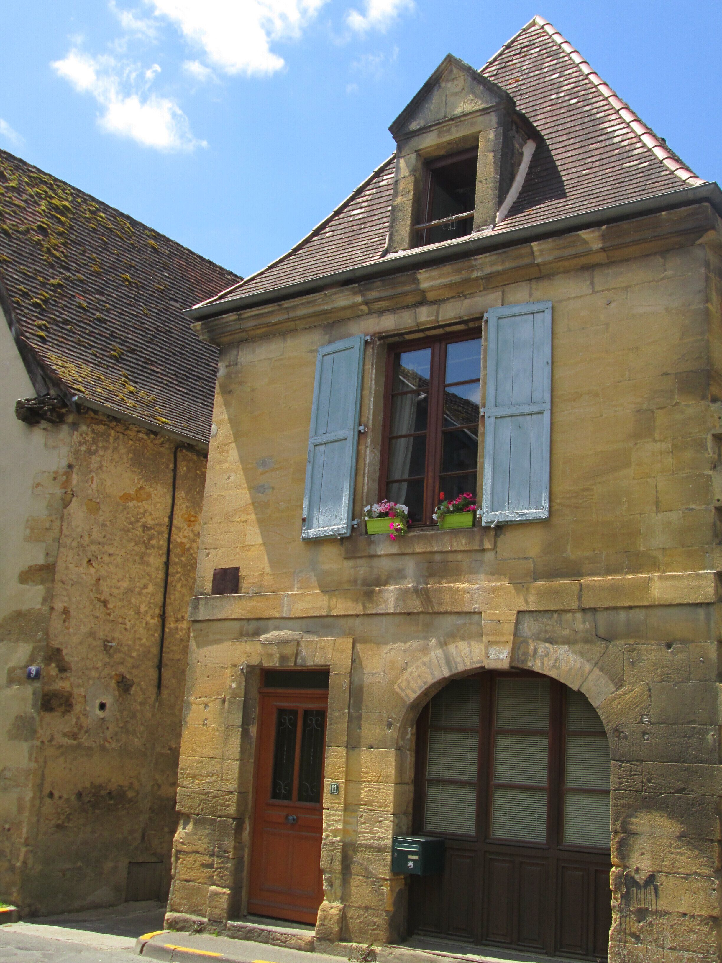 Charming studio 35 m2 soundproofed in the heart of Sarlat