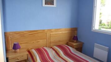 2 slaapkamers, reisbedje, wifi