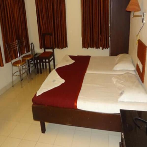 Rollaway beds, free WiFi
